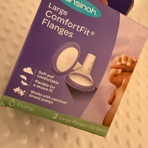 Lansinoh ComfortFit Flanges in Purple and White